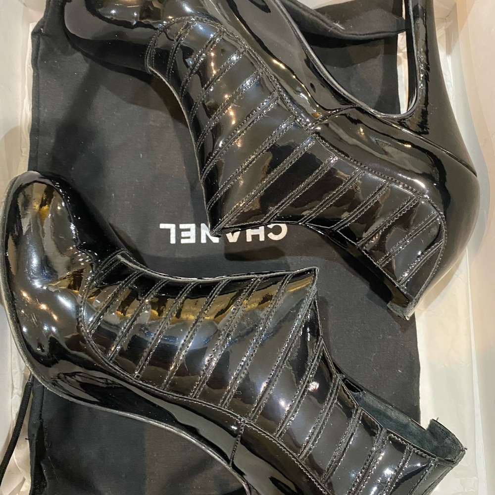 Chanel short calf boots shoes patent leather black size 39